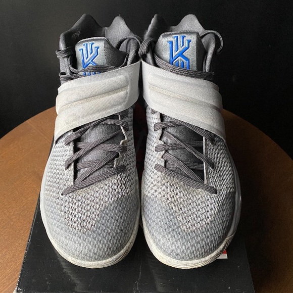 kyrie 2 omega